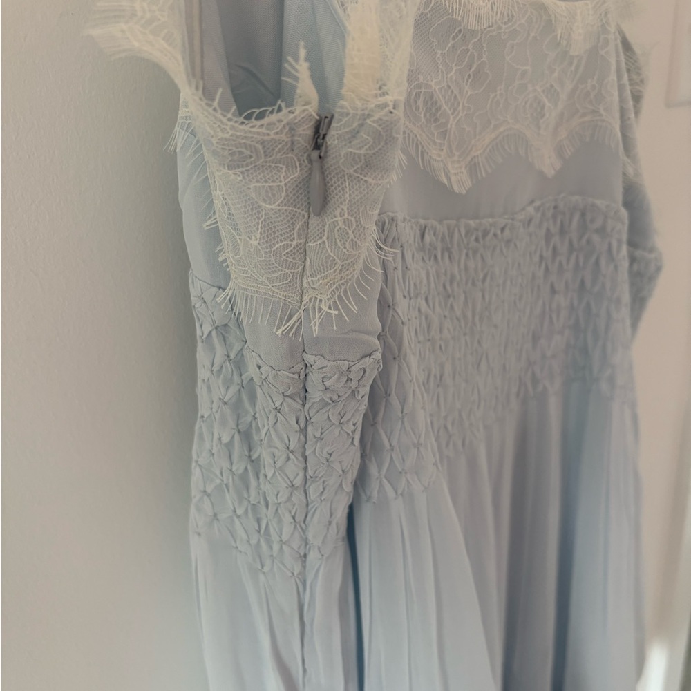 Elegant White Lace Trim Dress - image 4